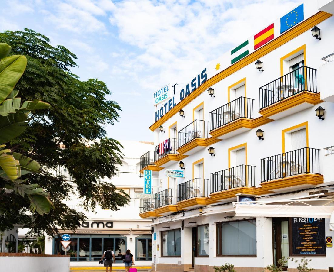 Hotel Oasis コニル・デ・ラ・フロンテラ エクステリア 写真