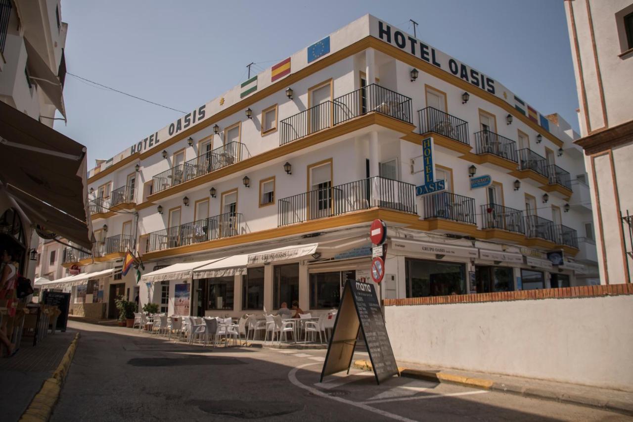 Hotel Oasis コニル・デ・ラ・フロンテラ エクステリア 写真